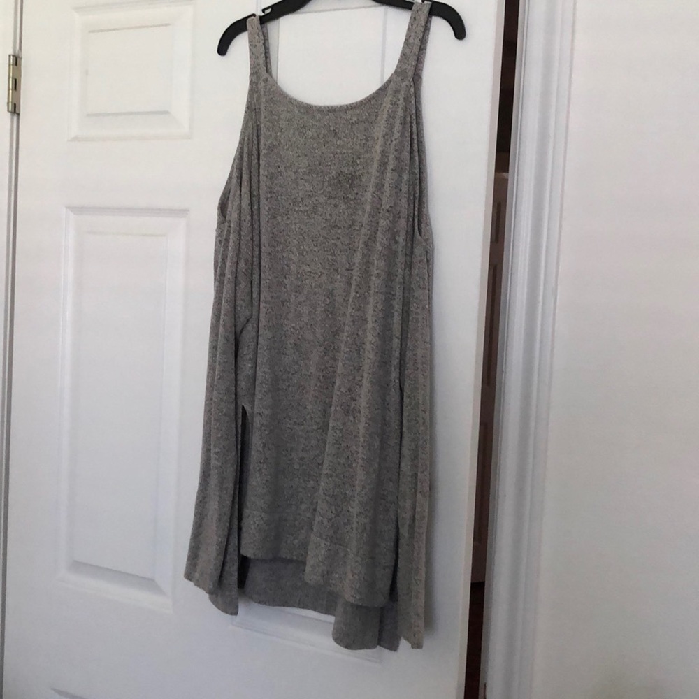 Cold Shoulder cosy sweater